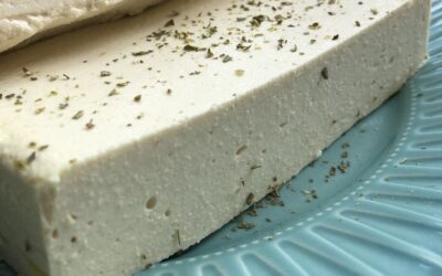 Wegański serek FETA – bez nabiału na bazie nerkowców i tofu